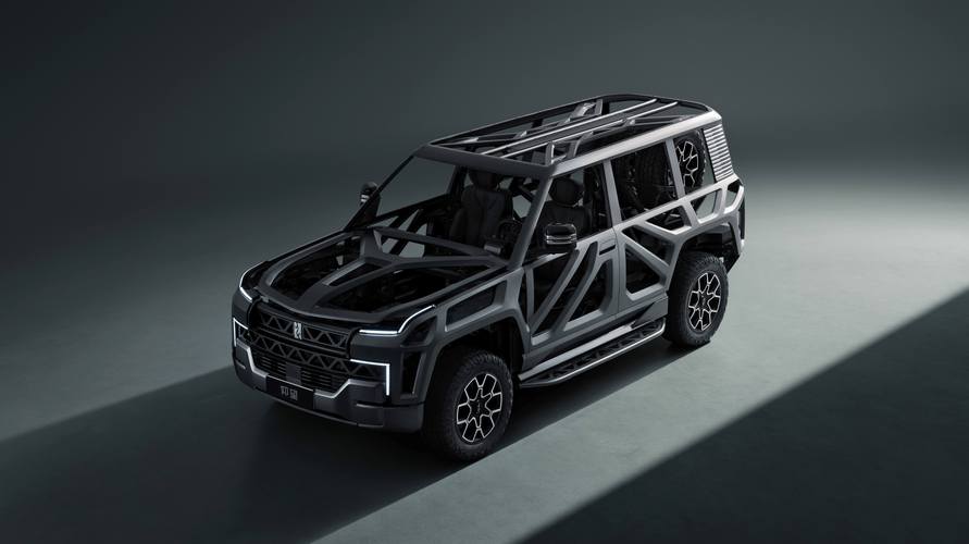 成都127仰望U8硬派越野的科技魅力，国能汽车对传统燃油车市场的冲击